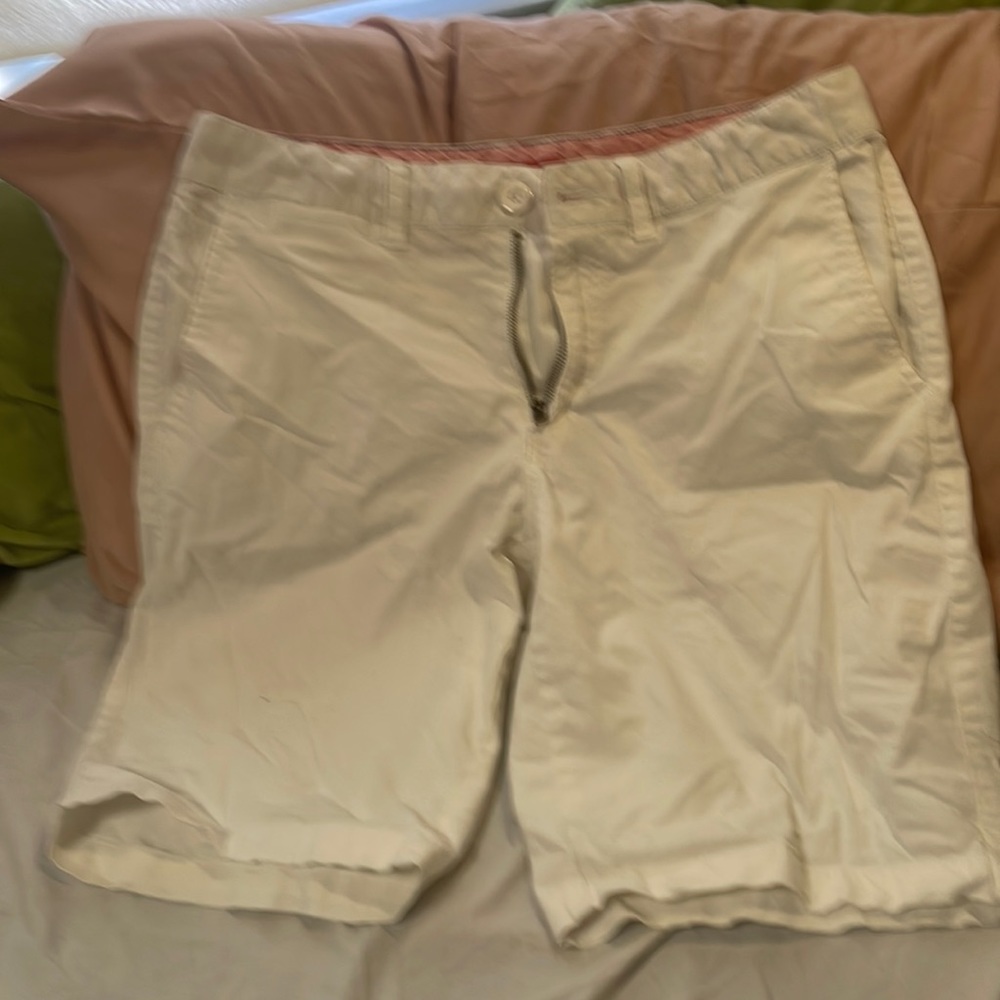 White mens Guess shorts